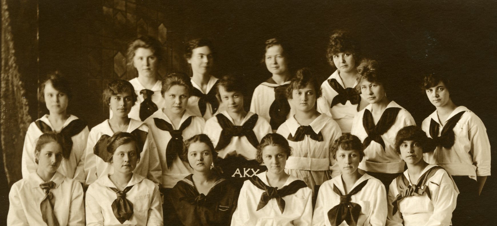Alpha Kappa Chi, 1917-1918